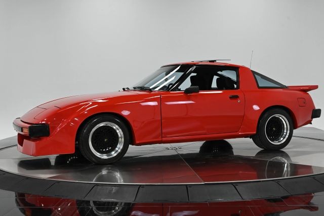 Mazda-RX-7-1980-Coupe-2