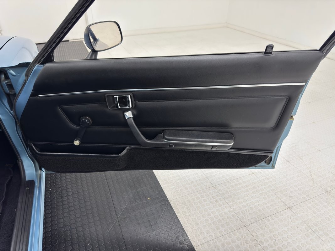 Mazda-RX-7-1980-Coupe-26