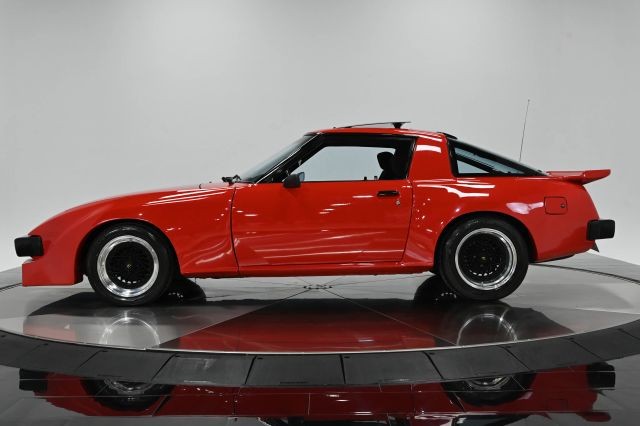Mazda-RX-7-1980-Coupe-3
