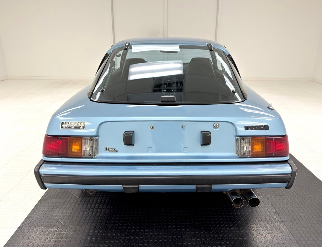 Mazda-RX-7-1980-Coupe-3
