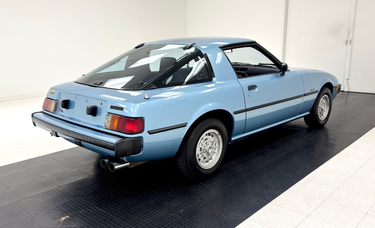 Mazda-RX-7-1980-Coupe-4