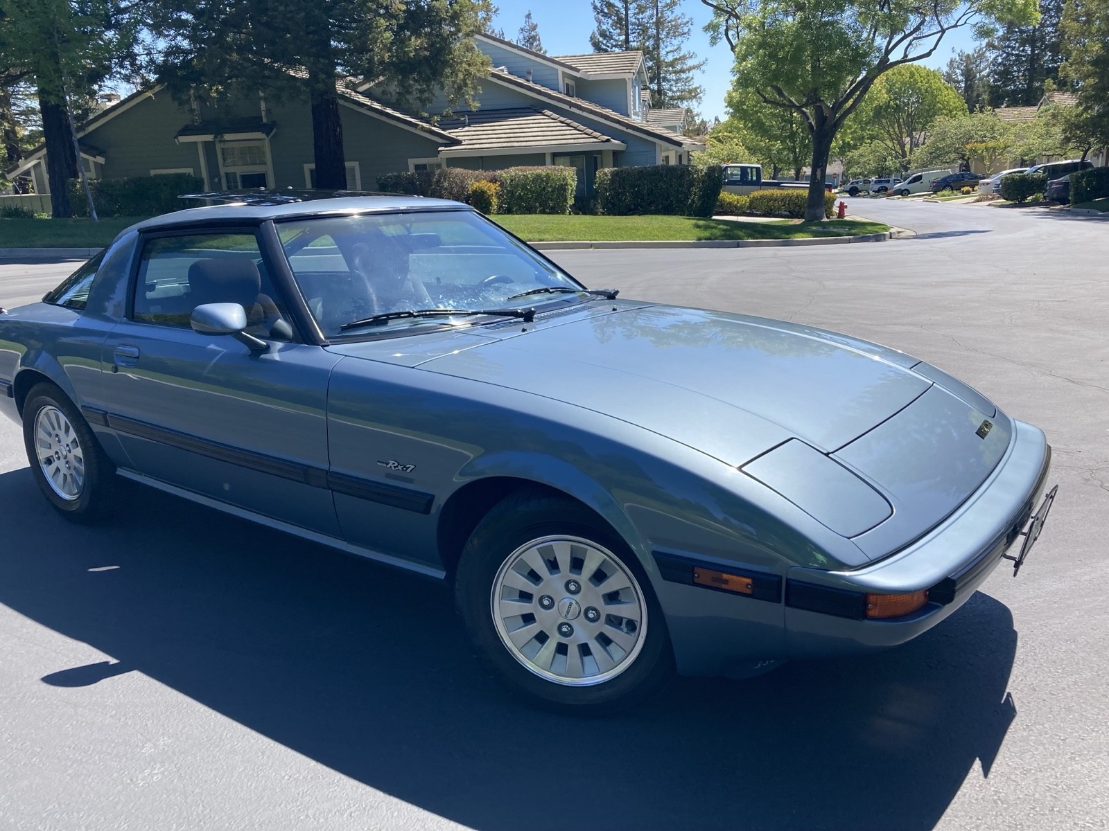 Mazda-RX-7-1984-Coupe-1