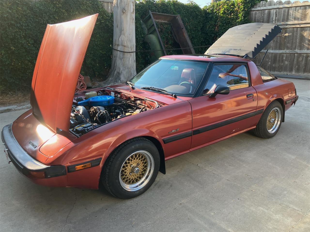 Mazda-Rx-7-1982-Red-Red-23