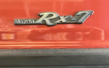Mazda-Rx-7-1982-Red-Red-26