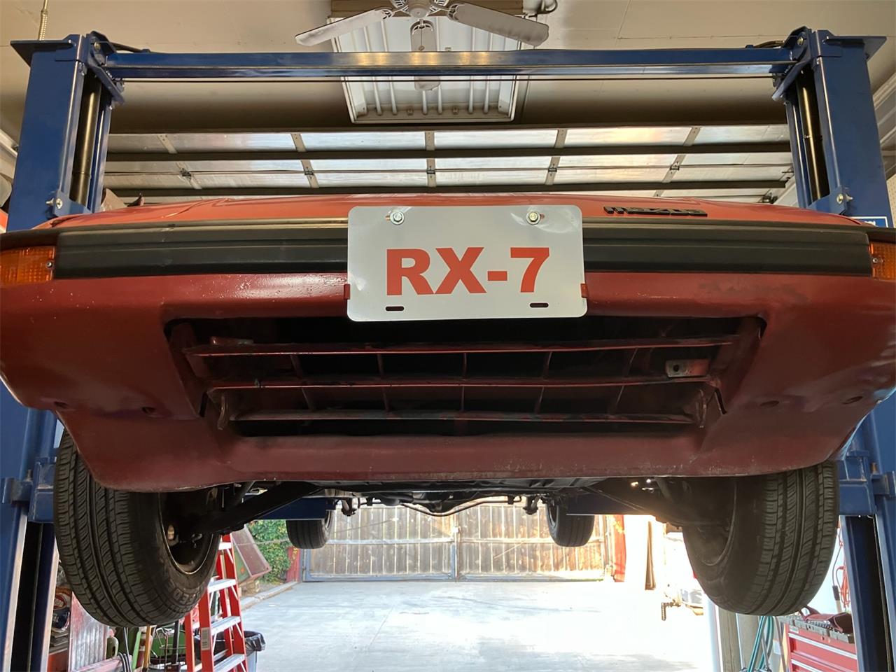 Mazda-Rx-7-1982-Red-Red-27