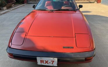 Mazda-Rx-7-1982-Red-Red