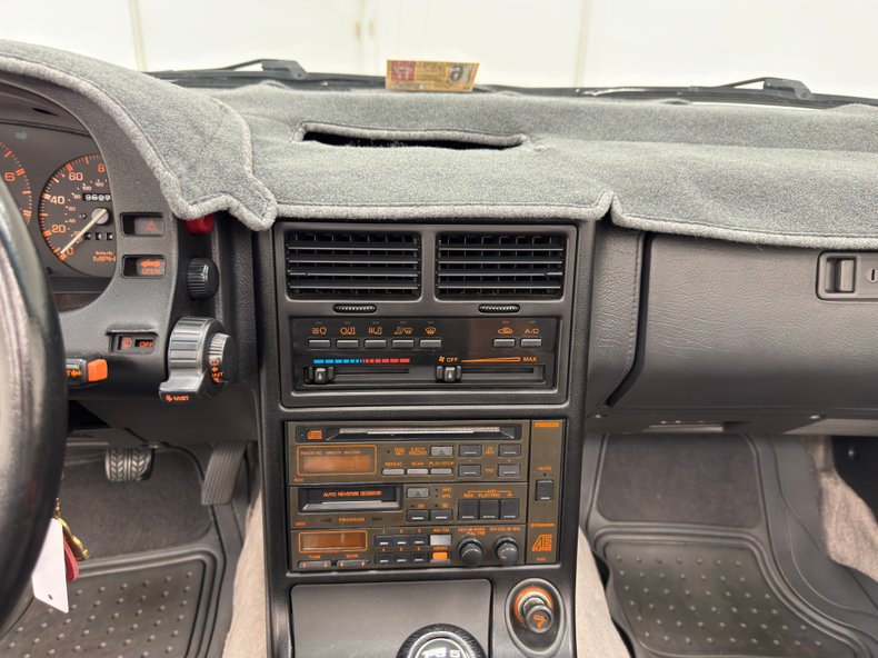 Mazda-Rx-7-1988-Black-Charcoal-Gray-39