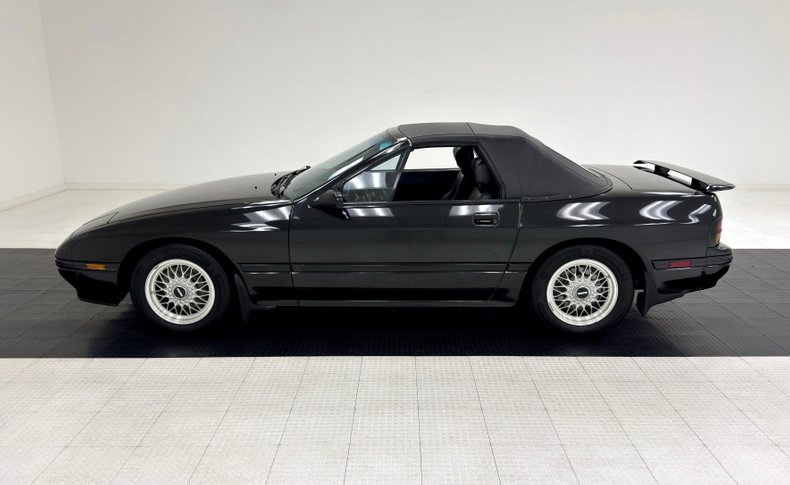 Mazda-Rx-7-1988-Black-Charcoal-Gray