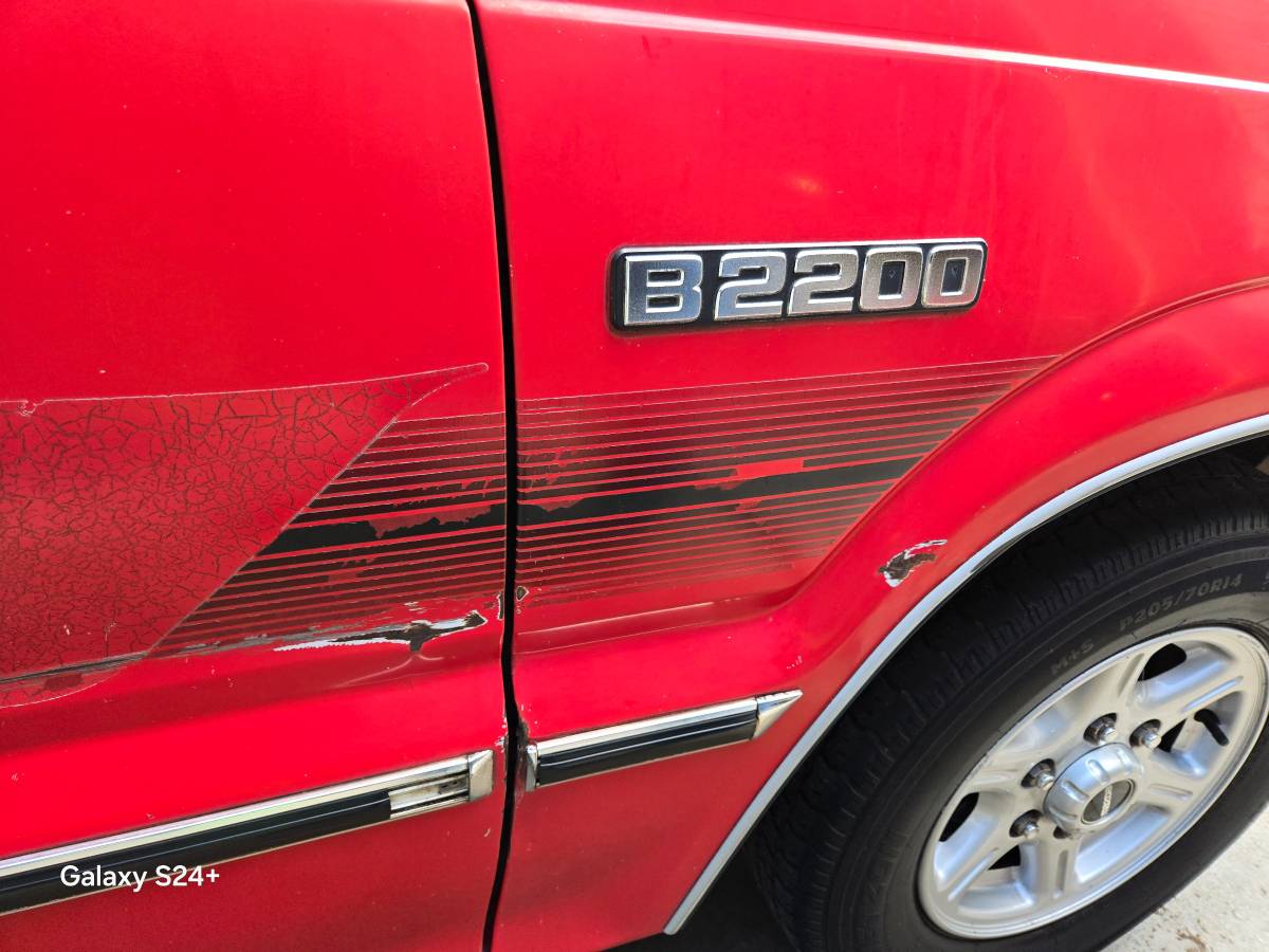 Mazda-b-2200-1992-red-11
