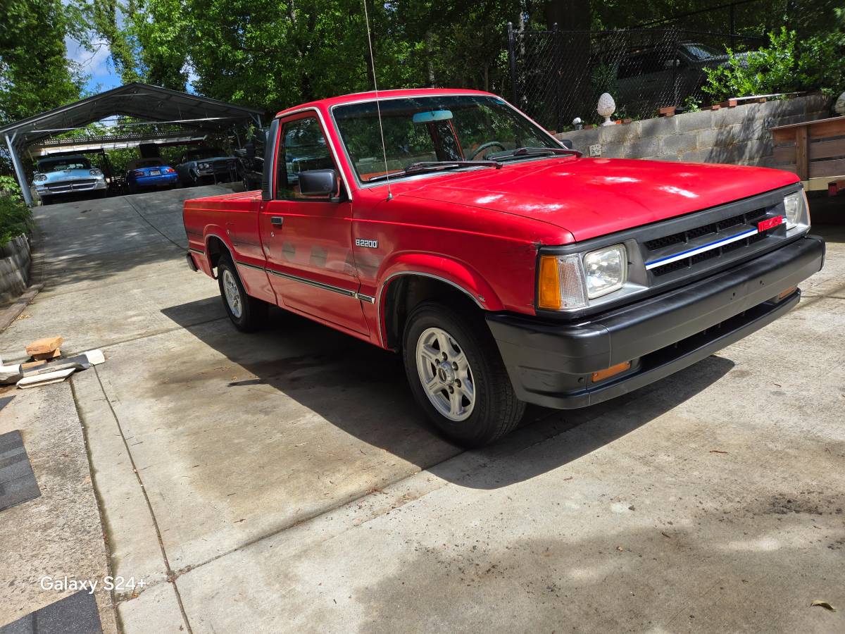 Mazda-b-2200-1992-red
