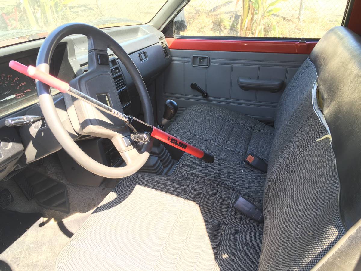 Mazda-b-series-1989-red-1