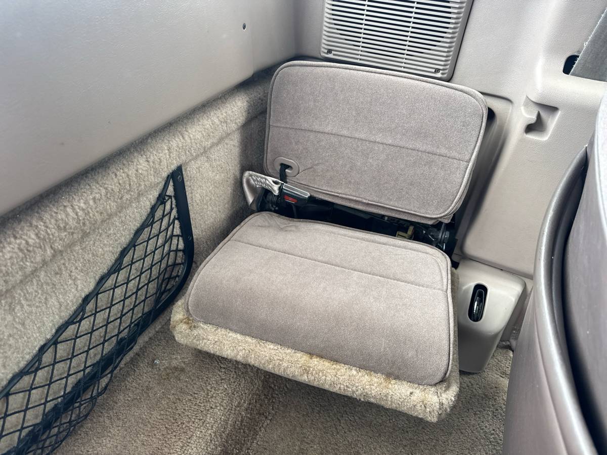 Mazda-b-series-1994-brown-12