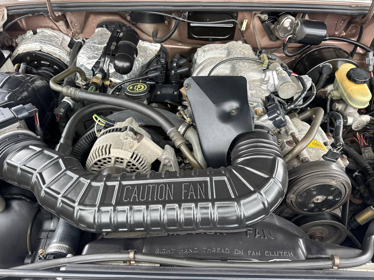 Mazda-b-series-1994-brown-18