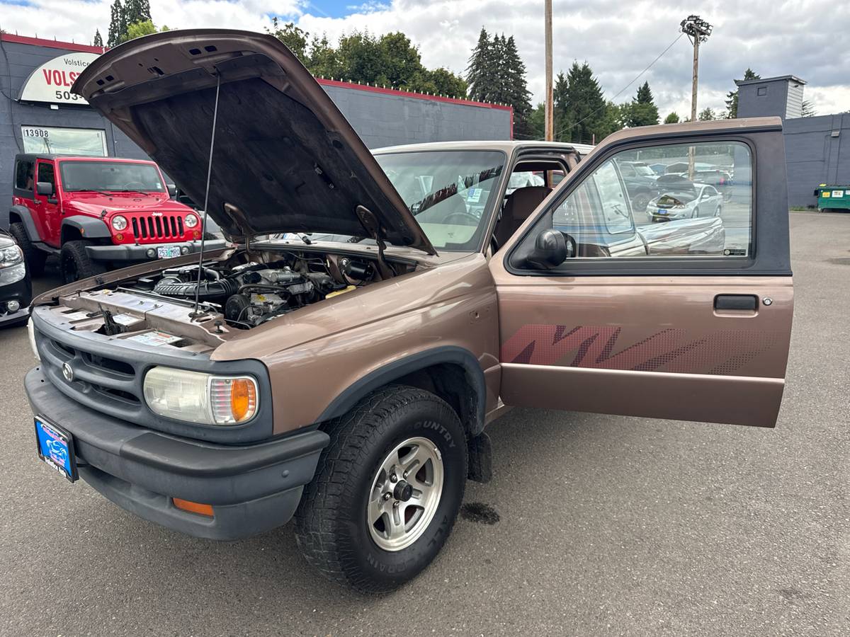 Mazda-b-series-1994-brown-19