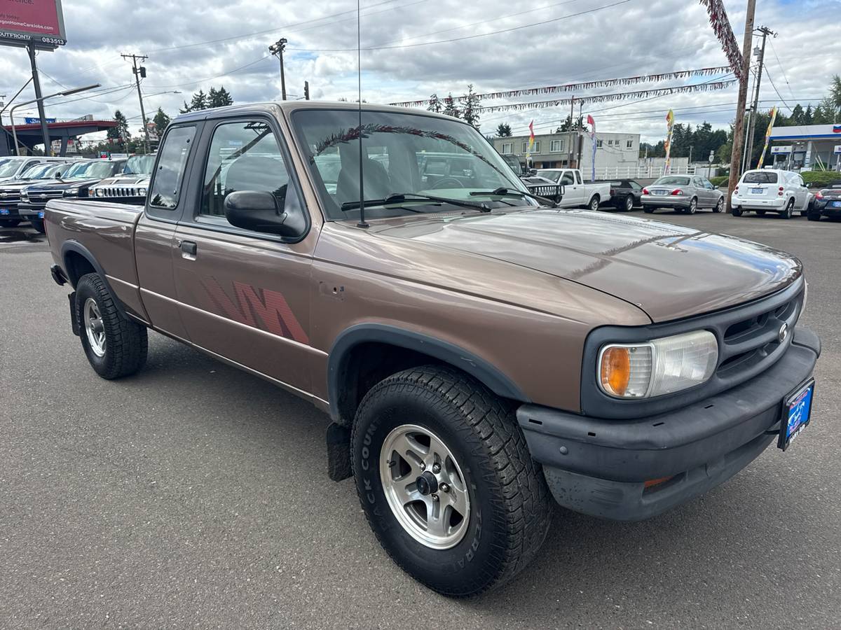 Mazda-b-series-1994-brown-2