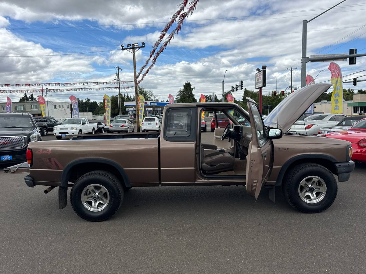 Mazda-b-series-1994-brown-22