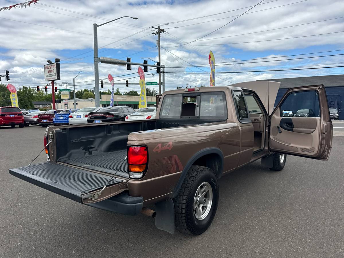 Mazda-b-series-1994-brown-23