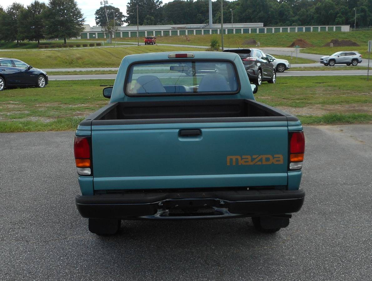 Mazda-b-series-pickup-1994-green-10