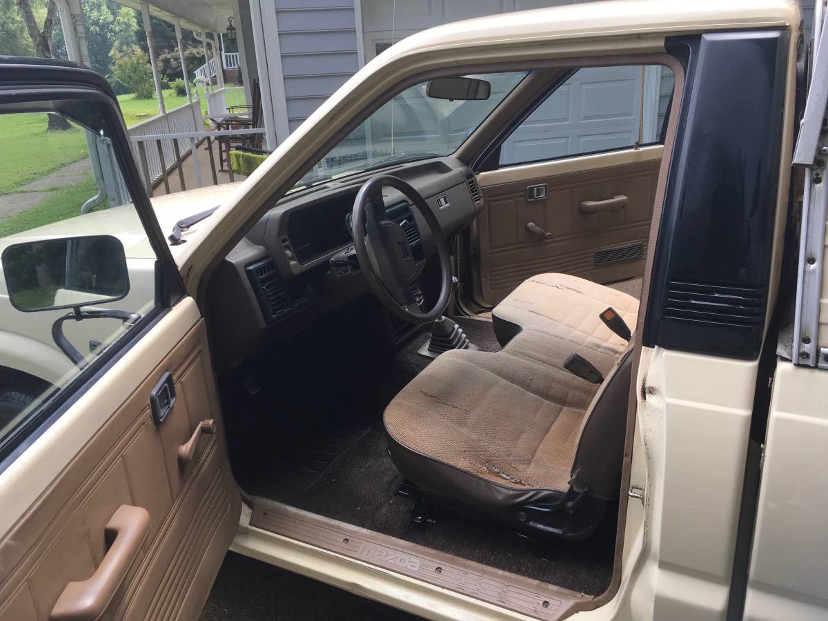 Mazda-b2000-1986-3