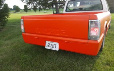 Mazda-b2200-1988-orange-12