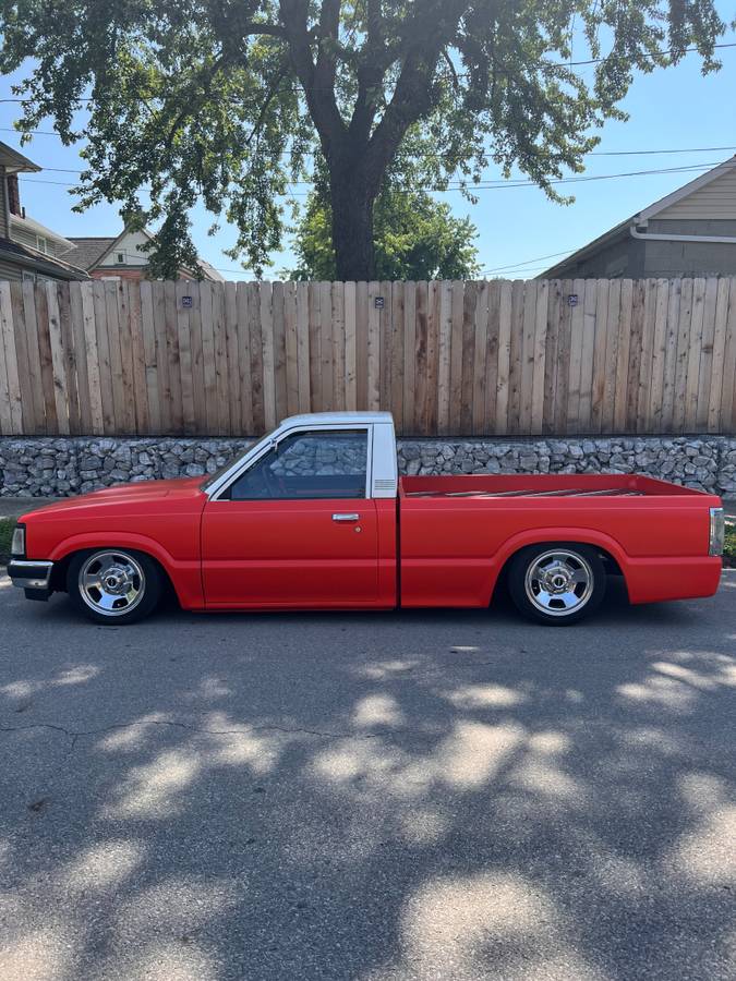 Mazda-b2200-1988-orange-3
