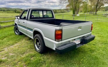 Mazda-b2200-1988-silver-18