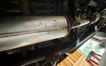 Mazda-b2200-1988-silver-8