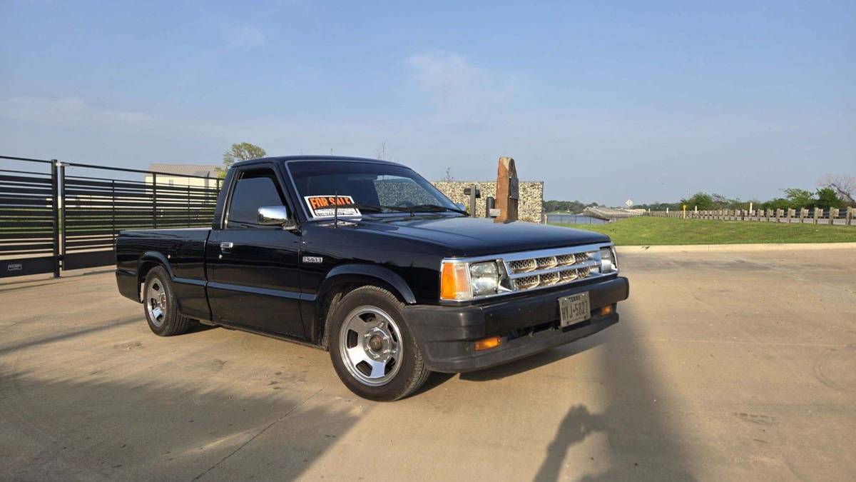Mazda-b2200-1991-black-3