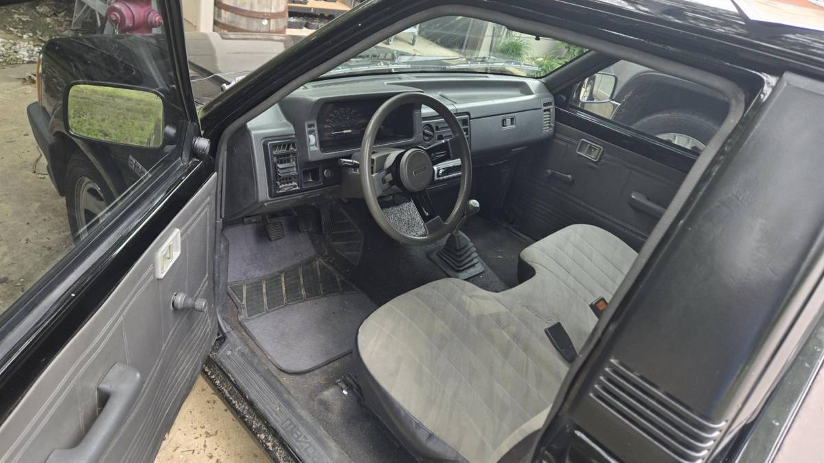Mazda-b2200-1991-black-4