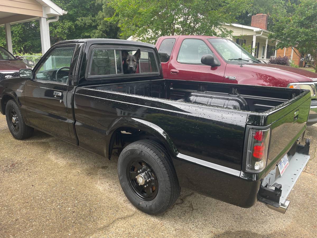 Mazda-b2200-automatic-pick-up-1989-black-2