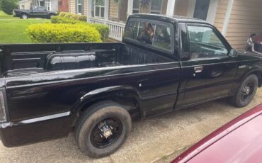 Mazda-b2200-automatic-pick-up-1989-black