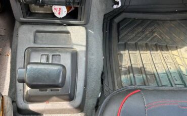 Mazda-b2200-automatic-pick-up-1989-black-4