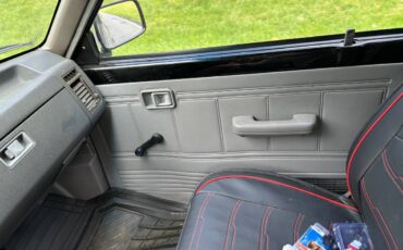 Mazda-b2200-automatic-pick-up-1989-black-5