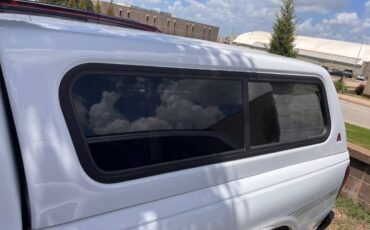 Mazda-b2300-1994-white-14