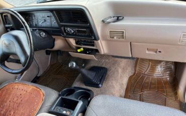 Mazda-b2300-1994-white-16