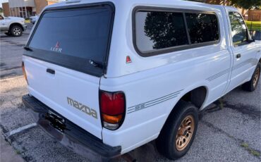 Mazda-b2300-1994-white-17