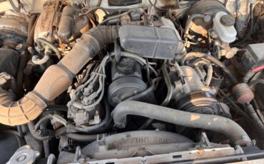 Mazda-b2300-1994-white-2