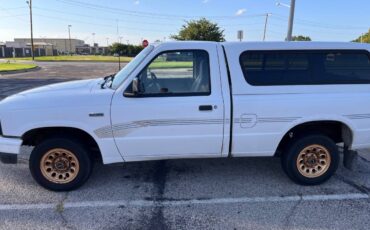 Mazda-b2300-1994-white-4