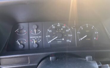 Mazda-b2300-1994-white-7