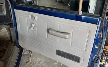 Mazda-b2600-4x4-1989-blue-3