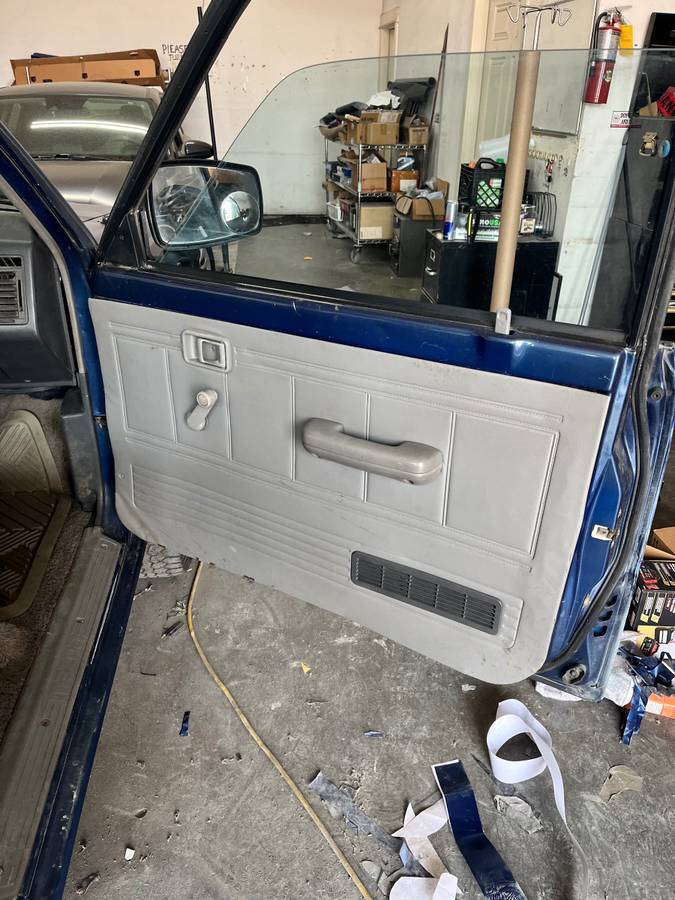 Mazda-b2600-4x4-1989-blue-3