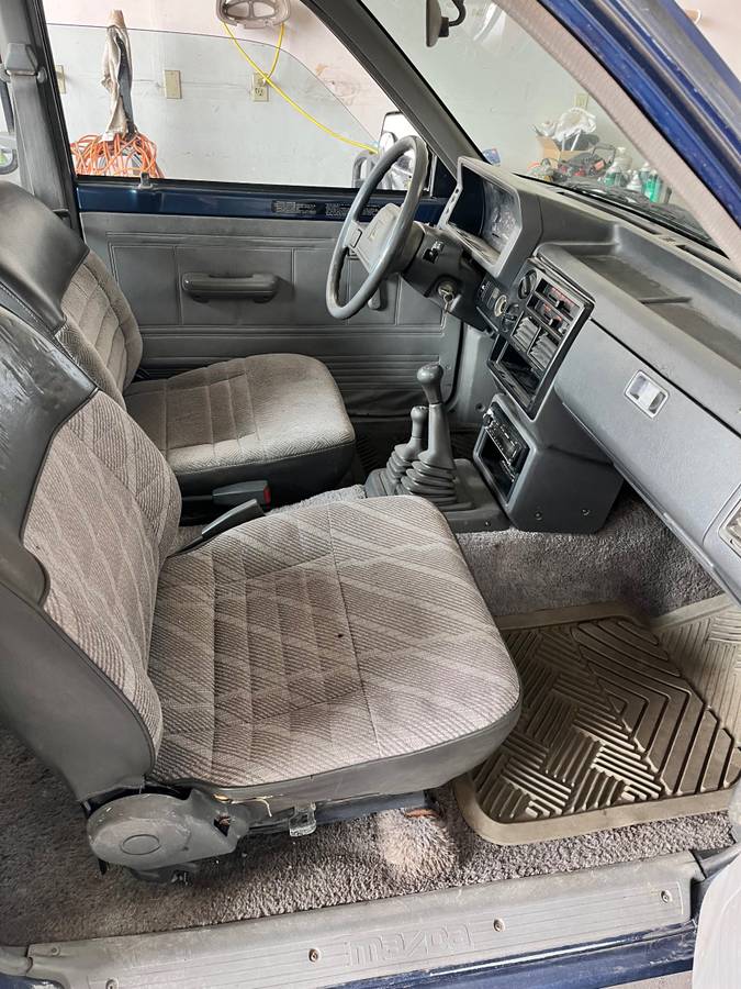 Mazda-b2600-4x4-1989-blue-6