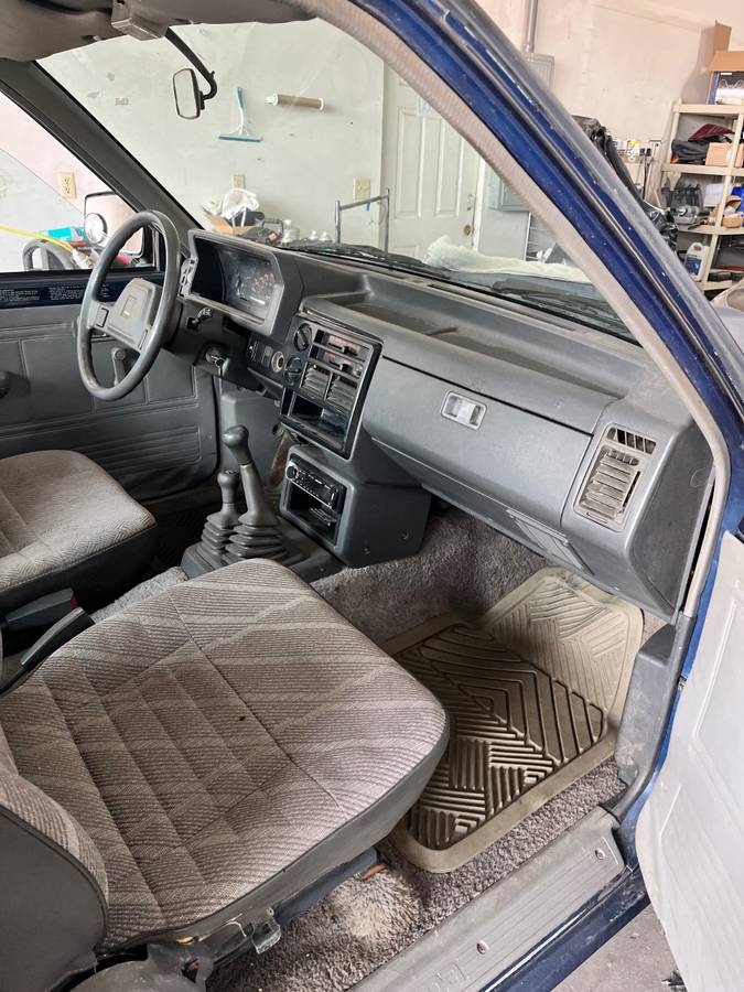 Mazda-b2600-4x4-1989-blue-7