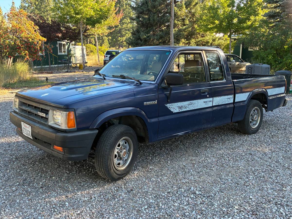 Mazda-b2600i-1991