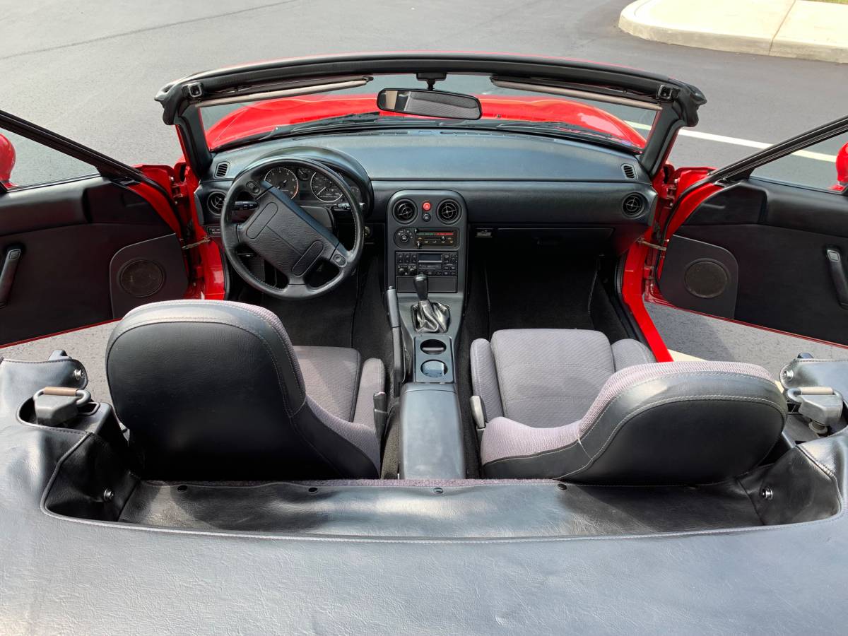 Mazda-miata-1990-red-8