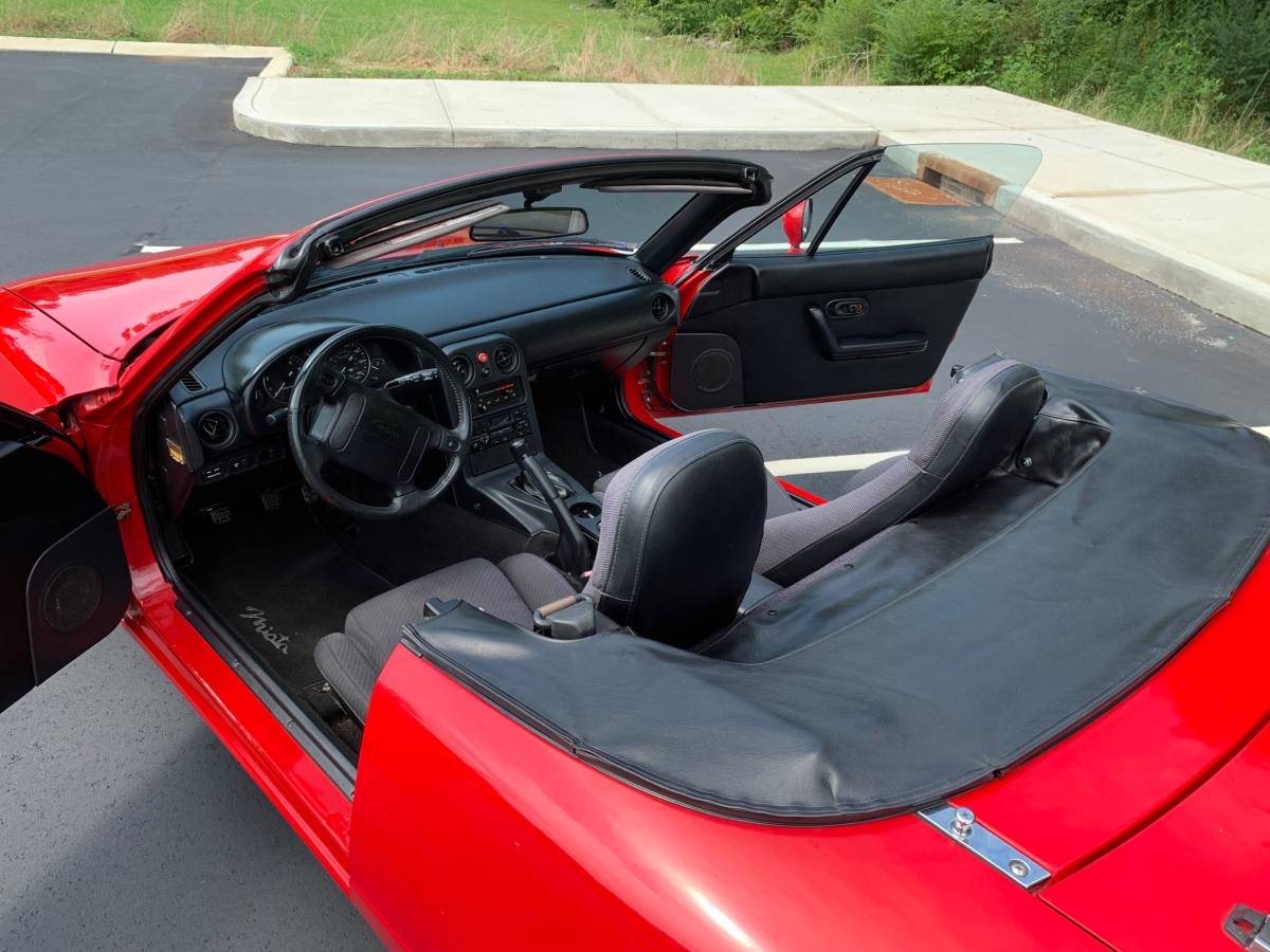 Mazda-miata-1990-red-9