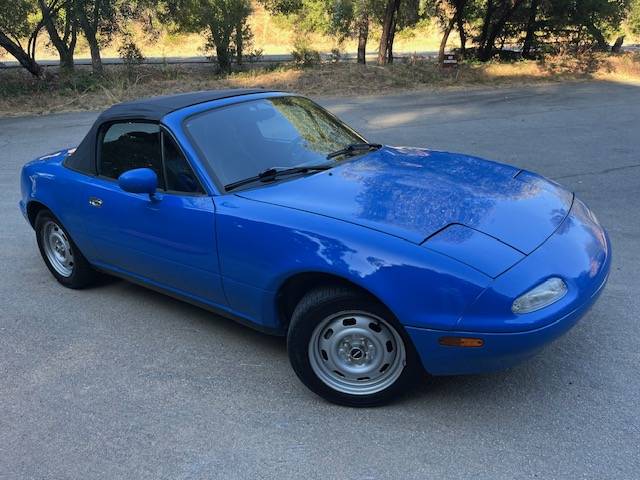 Mazda-miata-mx-5-1990-blue