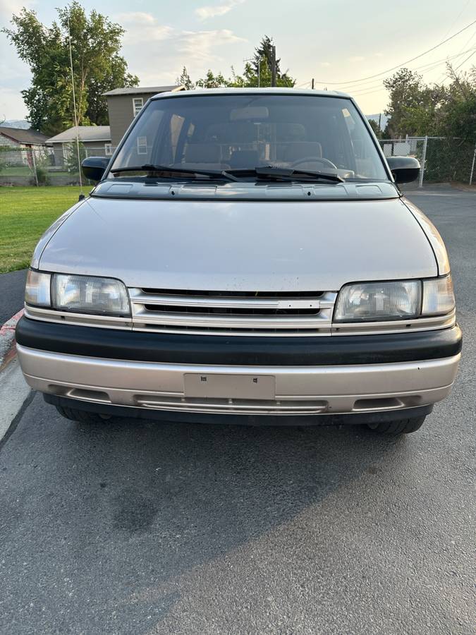 Mazda-mpv-1992-1