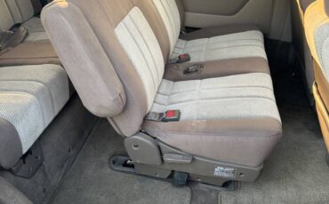 Mazda-mpv-1992-12