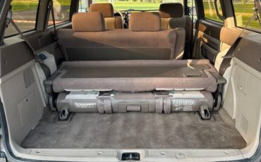 Mazda-mpv-1992-14